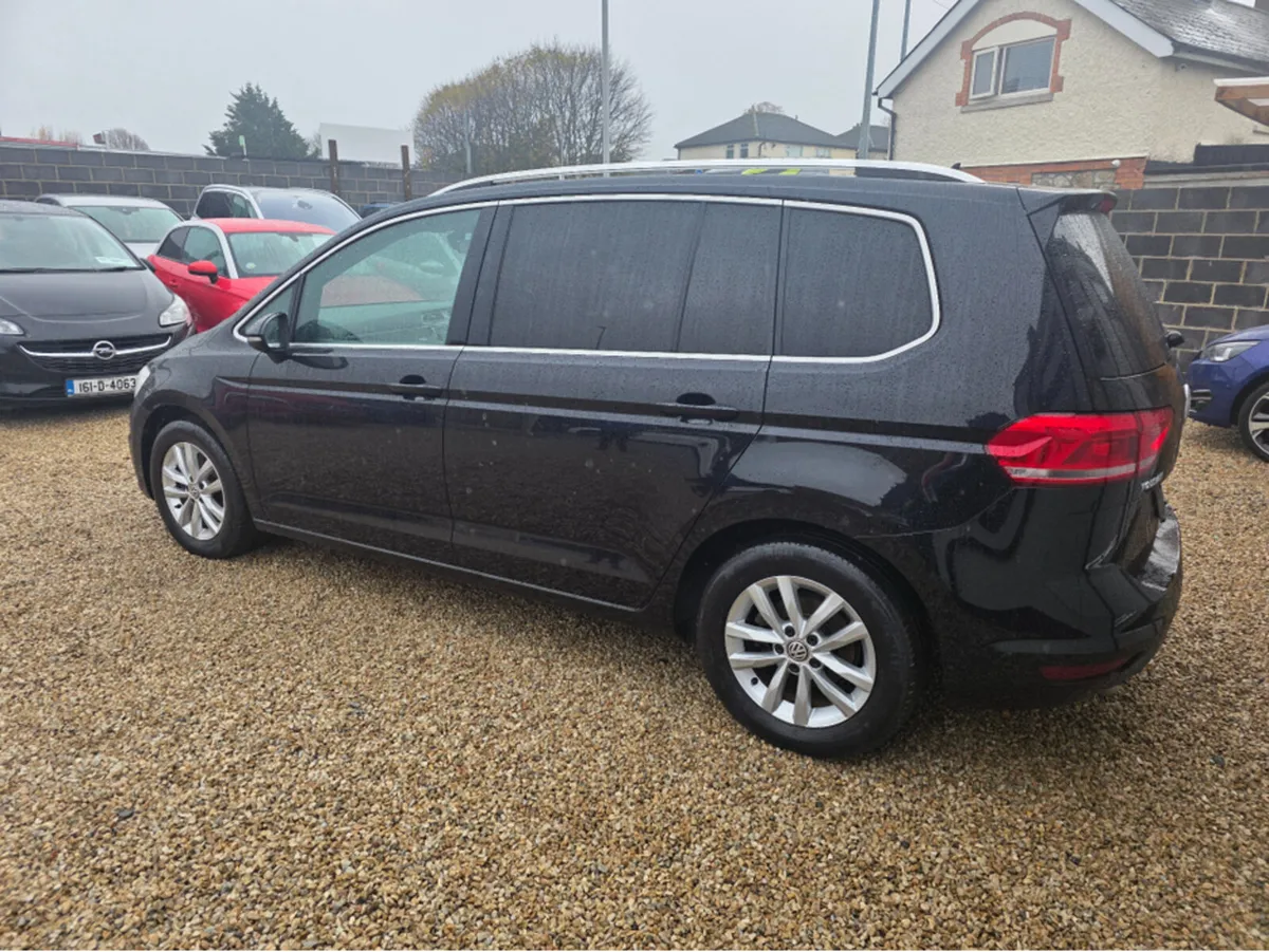 Volkswagen Touran Comfort Line Automatic - Image 3