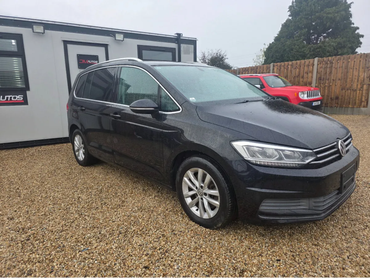 Volkswagen Touran Comfort Line Automatic - Image 4