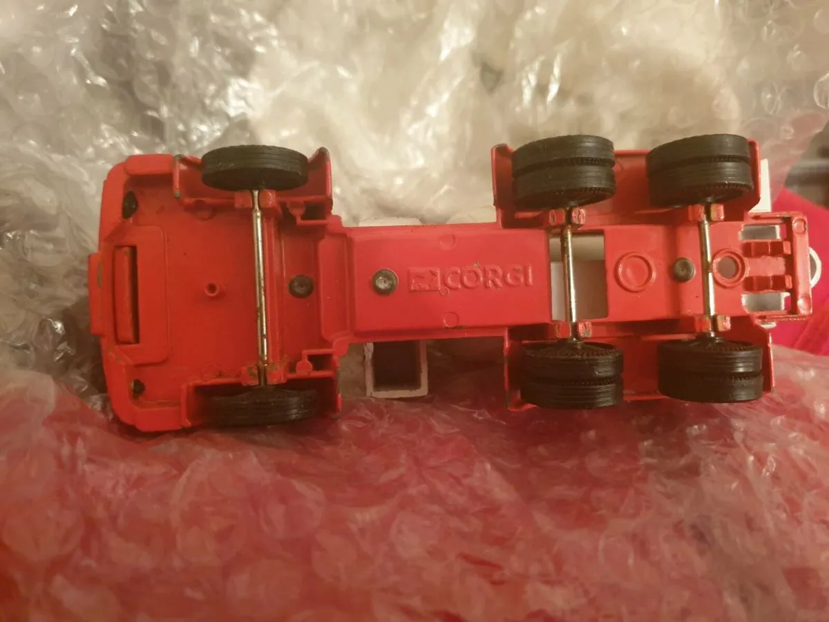 VINTAGE..1960S  CORGI LORRY MERCEDES - Image 3