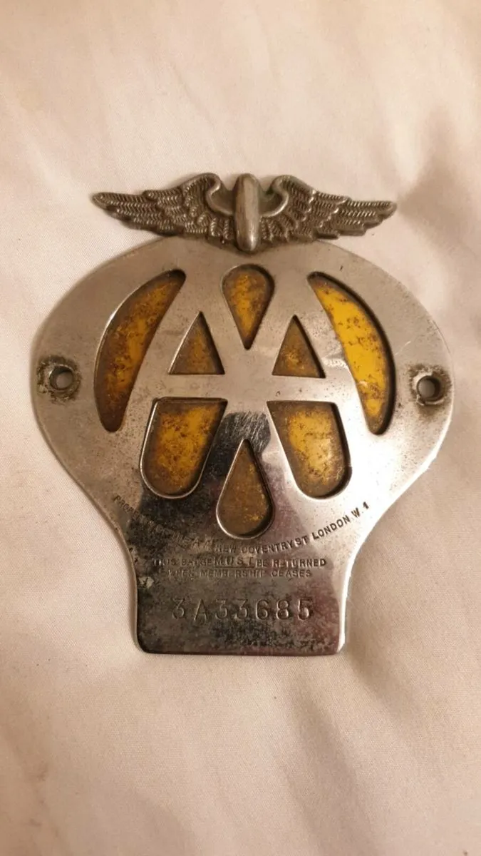 VINTAGE..3 OLD CAR BADGES ...RAC..PLUS AA - Image 2