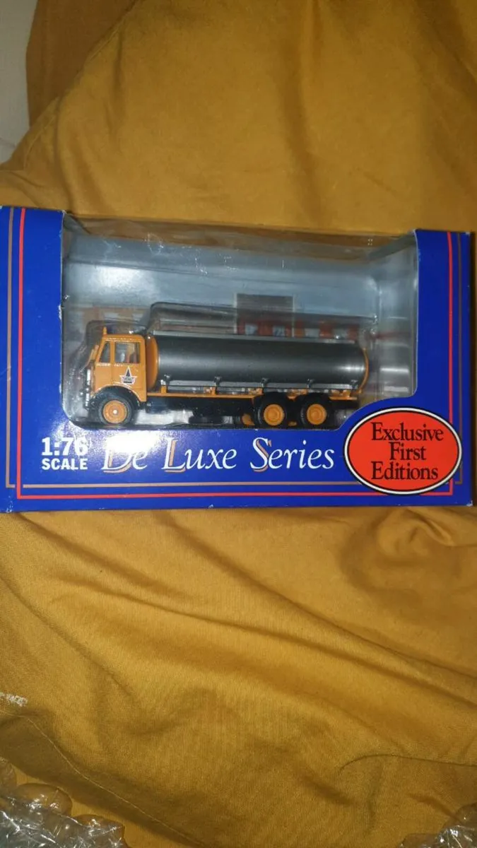 3 VINTAGE..MODELS TRUCKS. 1ST EDITIONS - Image 3