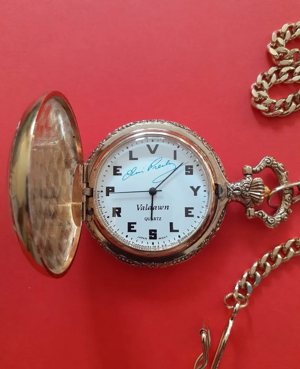 Vintage Valdawn Elvis Presley Musical Pocket Watch - Image 2