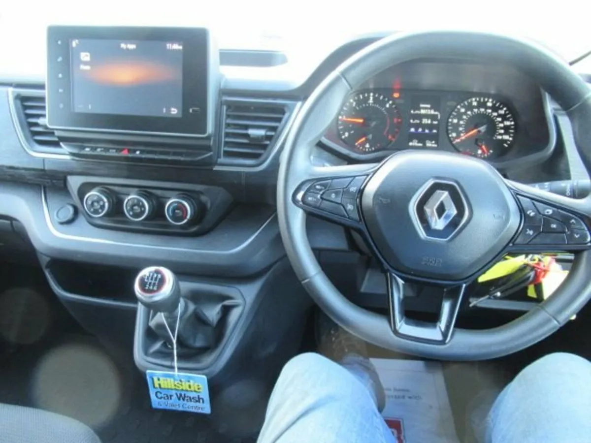 2.0L  L2H1 LWB 150 BHP RED EDITION - Image 4