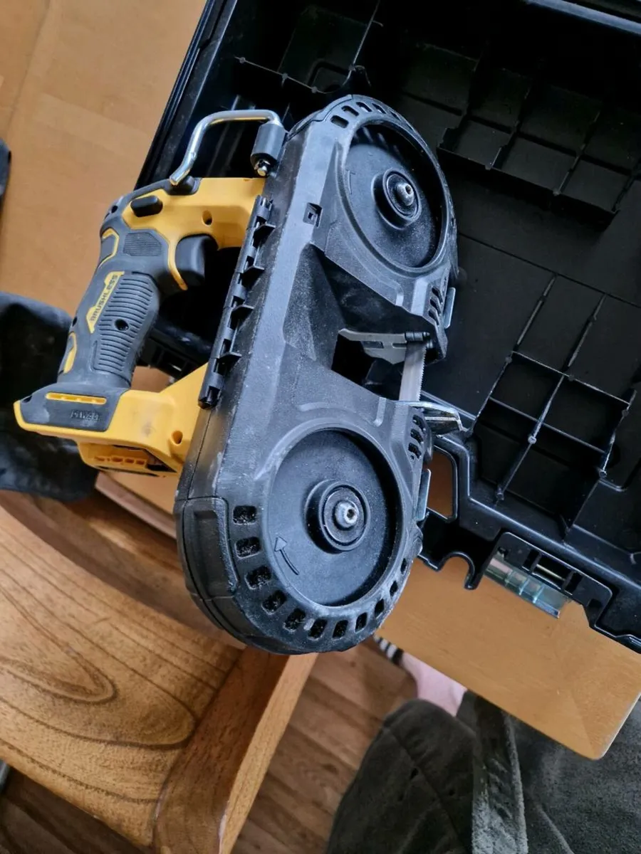 Dewalt 18v Bandsaw - Image 2