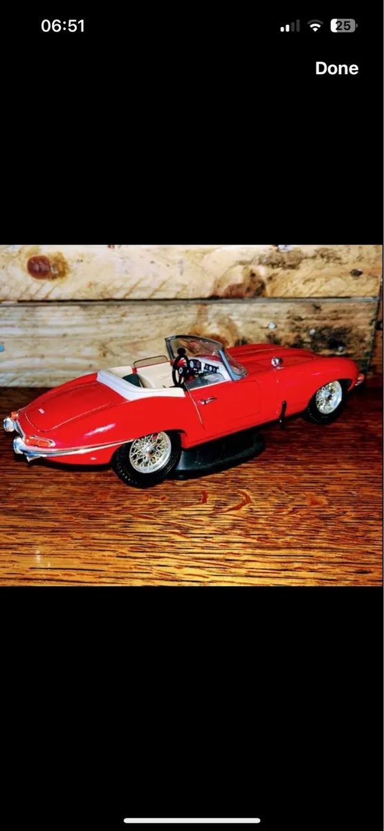 Model car Jaguar - Image 1
