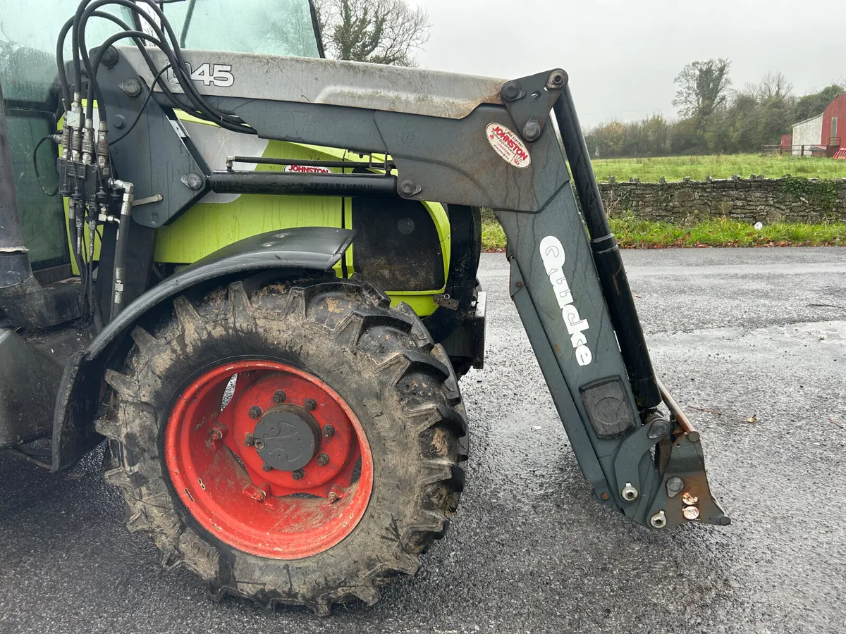 2006 Claas 456 with Quicke loader - Image 3