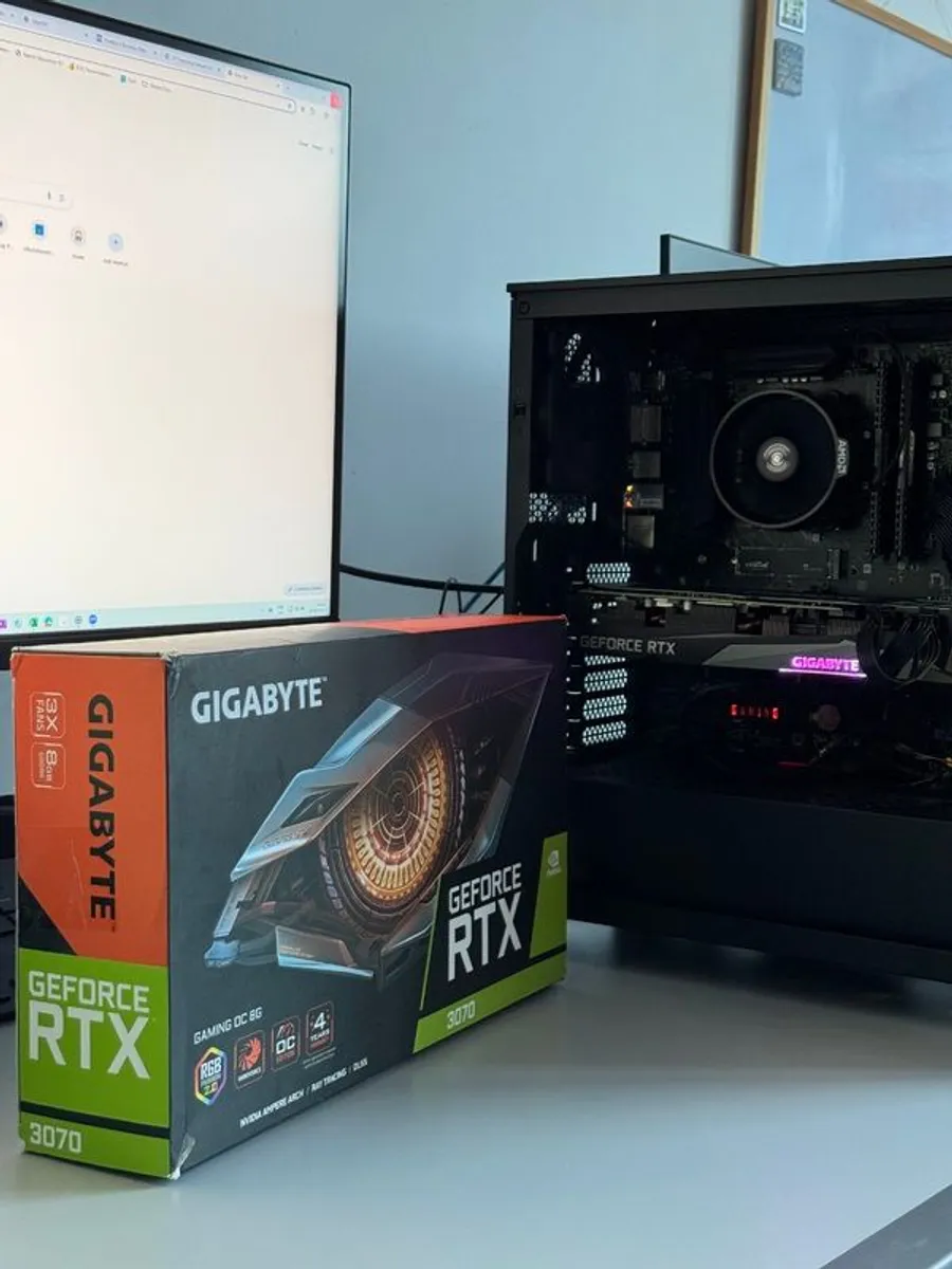 Gigabyte GeForce RTX 3070 GAMING OC 8GB V2 LHR Graphics Card - Image 2