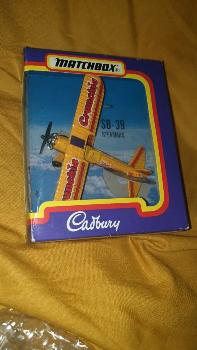 OLD VINTAGE MATCHBOX AIRPLANE ✈