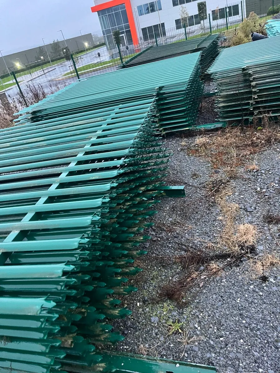 Palisade Fencing - Image 3