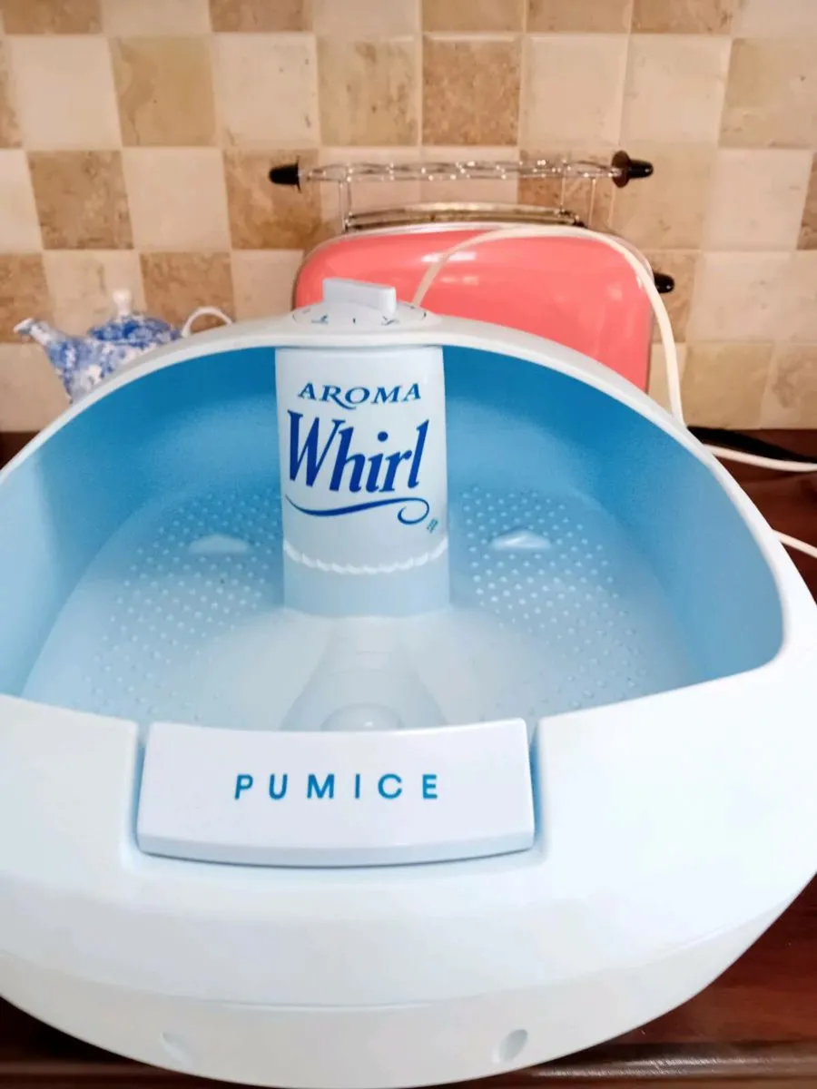 2 FOOT SPAS ELECTRIC AS NEW - Image 1