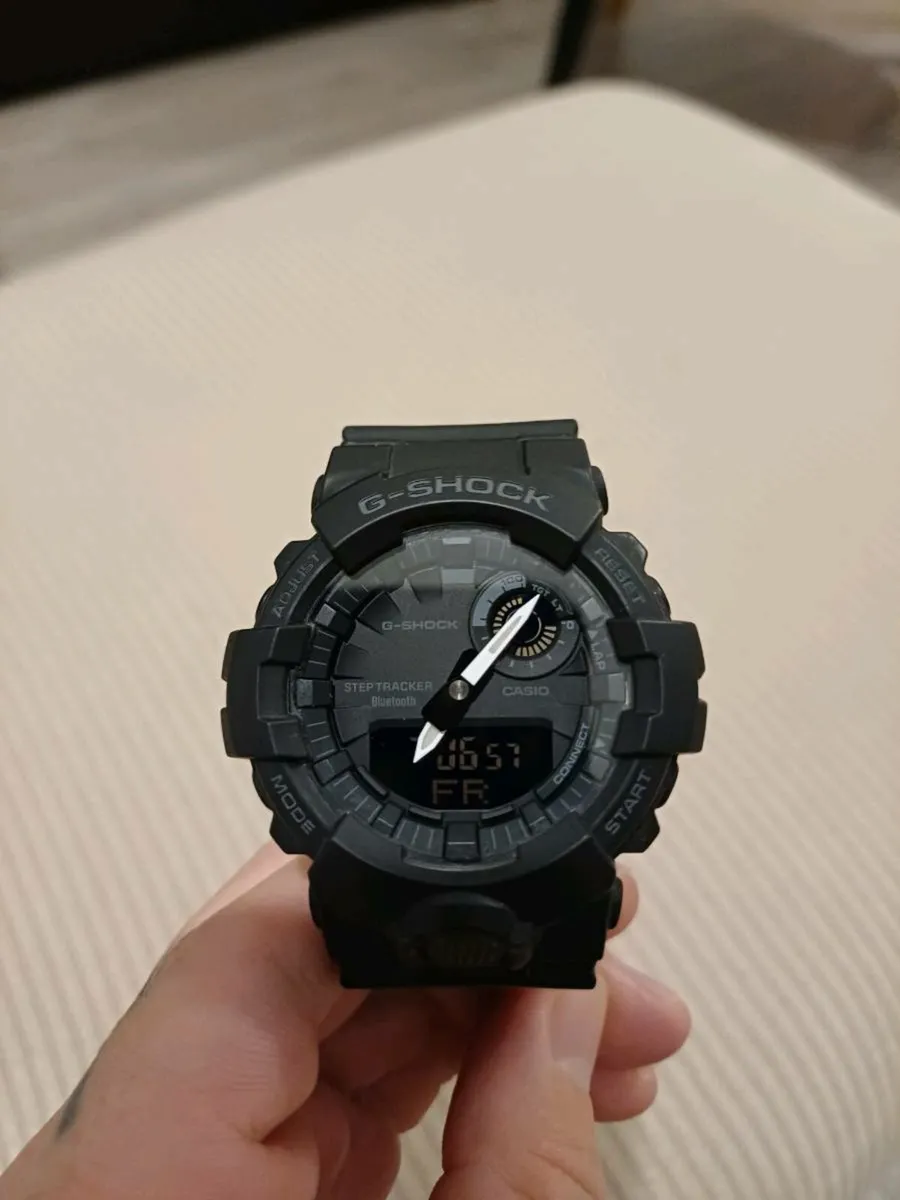 Casio G shock GBA-800-1AER step counter