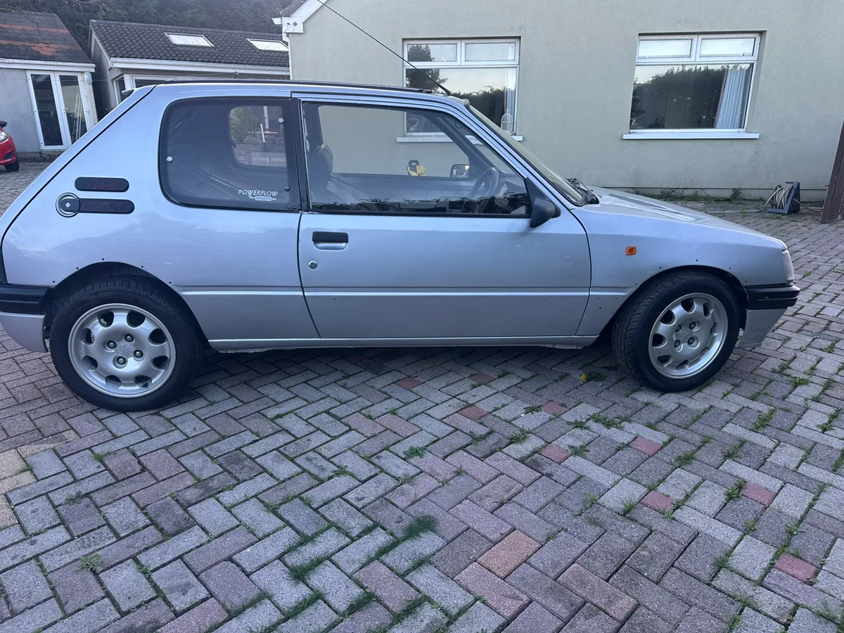 Peugeot 205 GTI 1.9 1990 ( Small Project) - Image 3