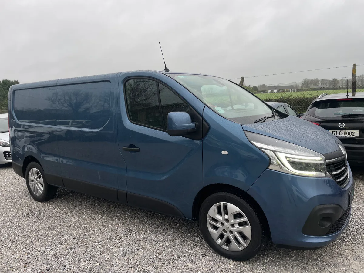 Renault Trafic Sport - Image 1