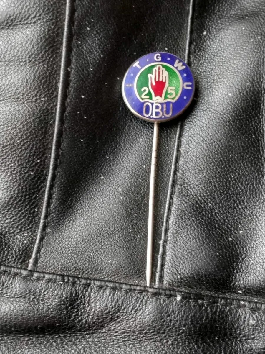 Antique I T G W U  silver badge - Image 1