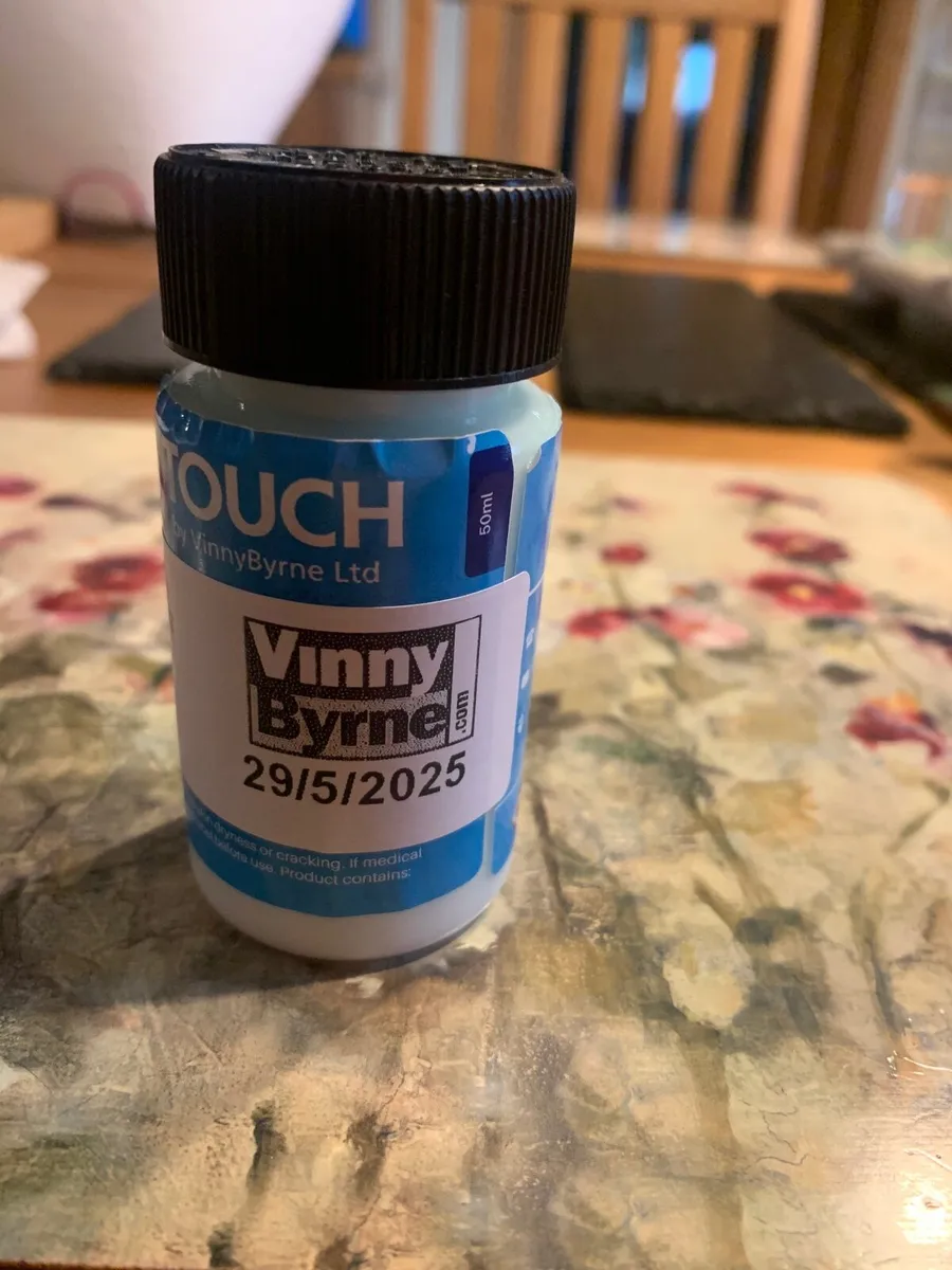 Fiat 500 paint  pot - Image 1