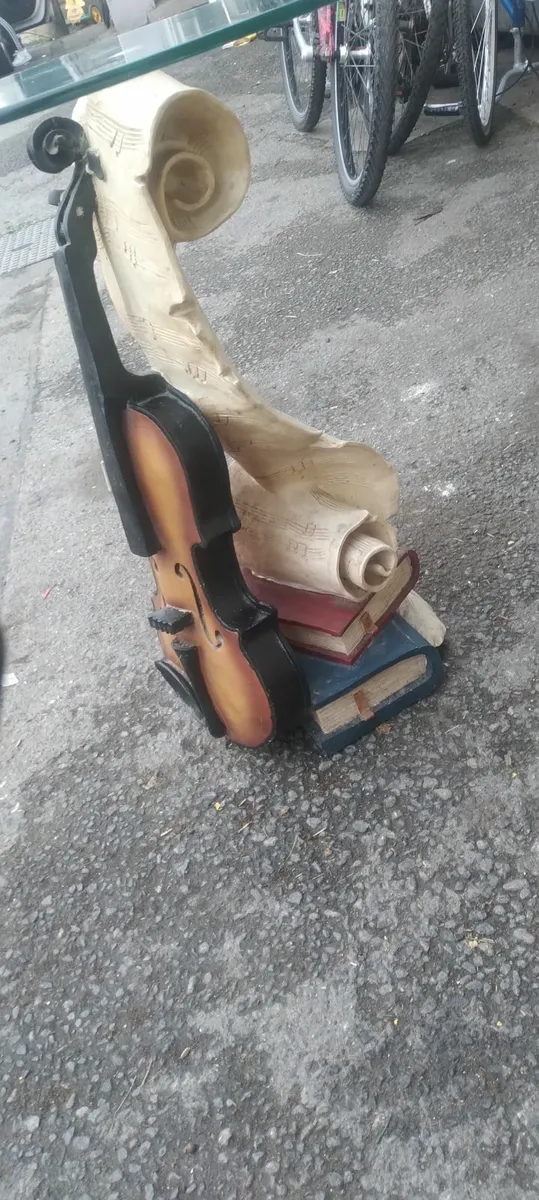 Violin book table well made price too sell - Image 4