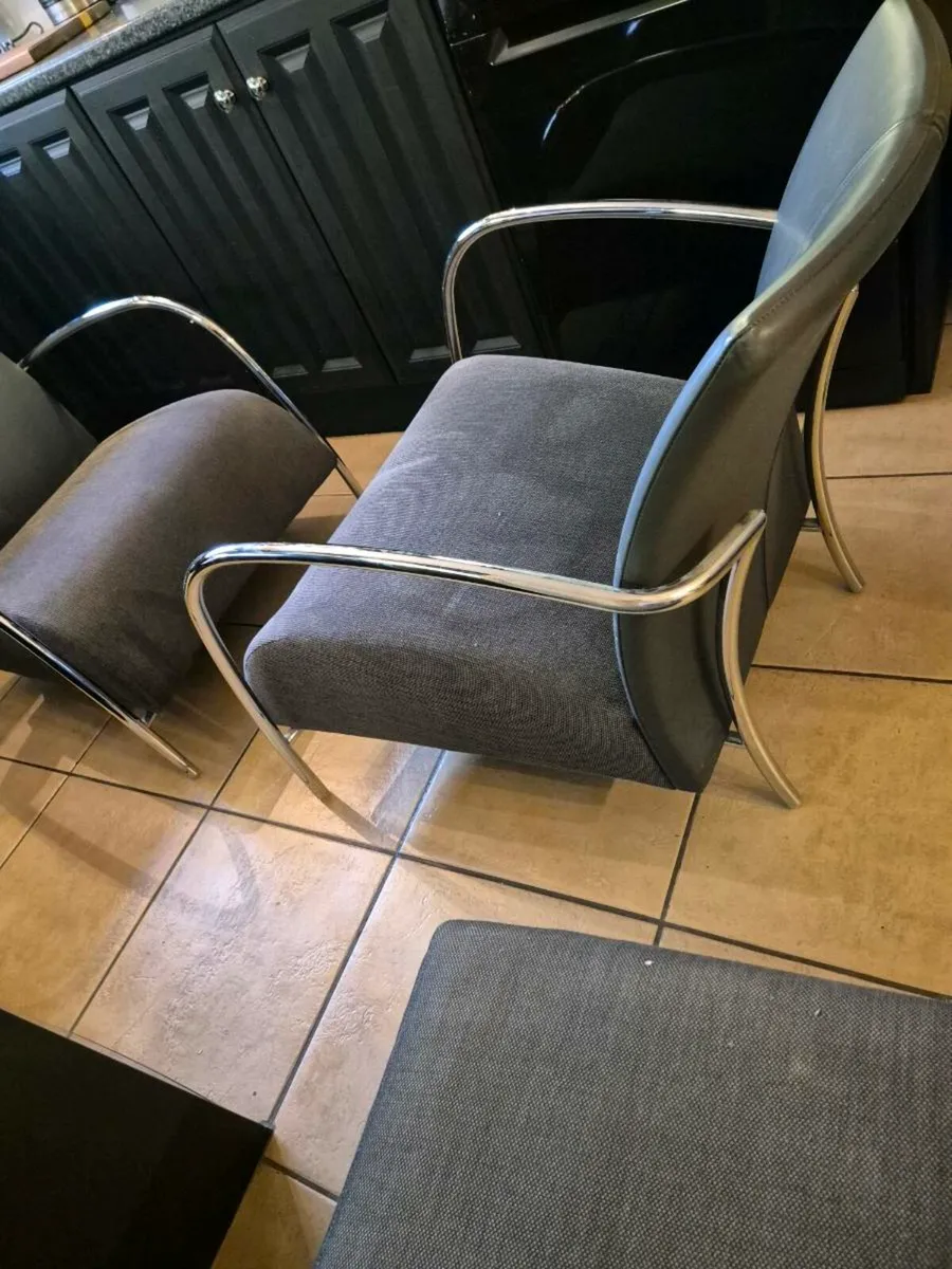 Sitting Room Suite - Image 3