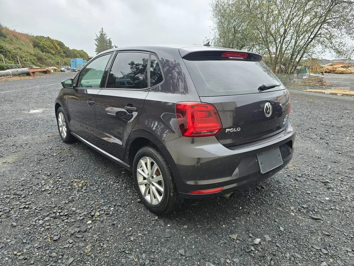 2015 Volkswagen Polo - Image 3