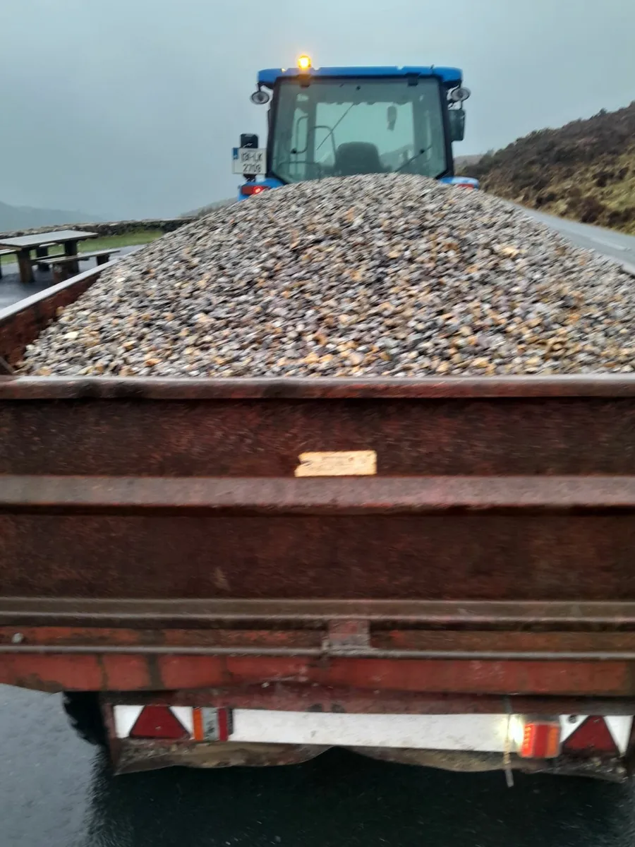 Sand and gravel delivered - Image 1