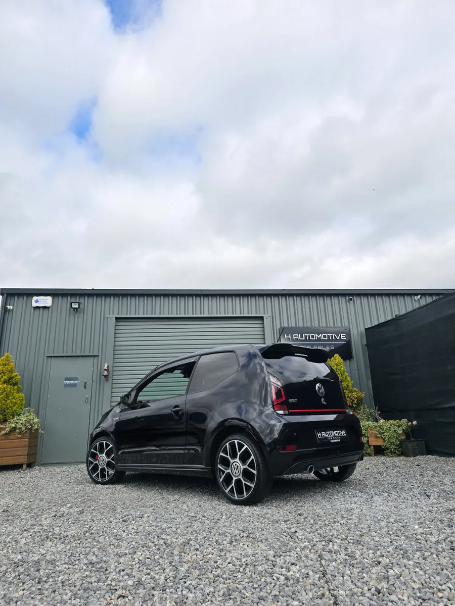 2018 VOLKSWAGEN UP! GTI 6-SPEED MANUAL - Image 4