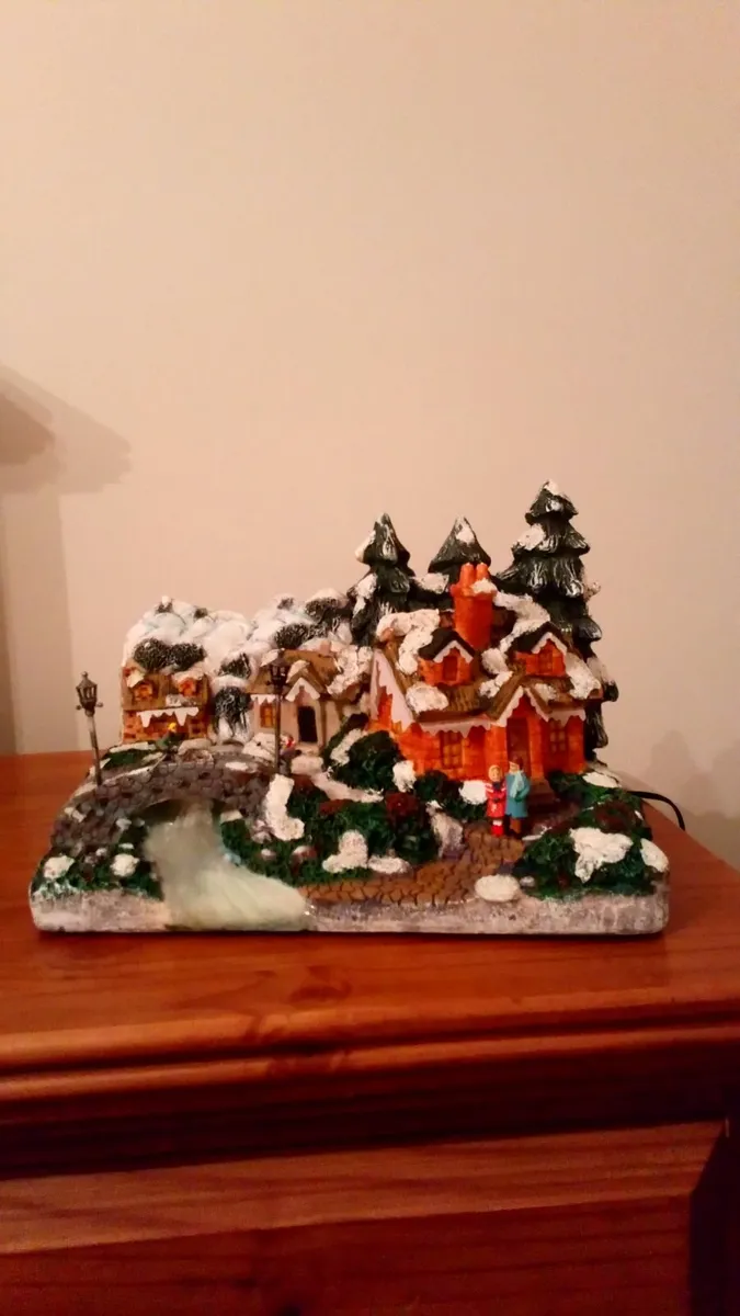 Christmas Decorations - Image 1