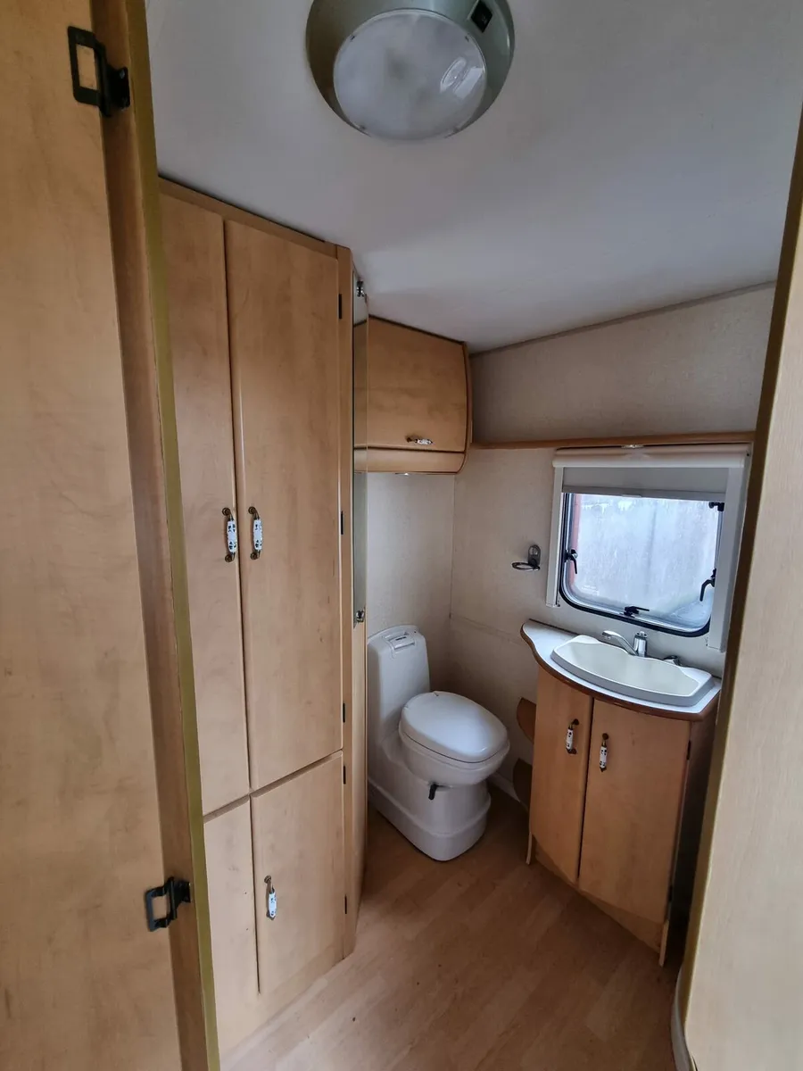 Bailey caravan 5/6 berth 2007 - Image 4