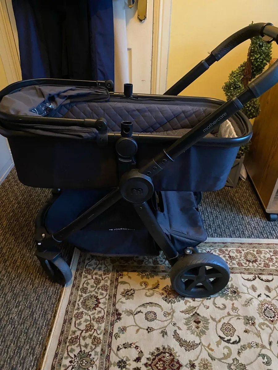 Pram - Image 1