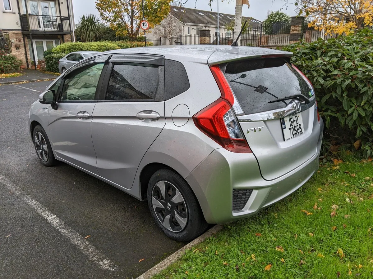 Honda Fit Hybrid - Image 3