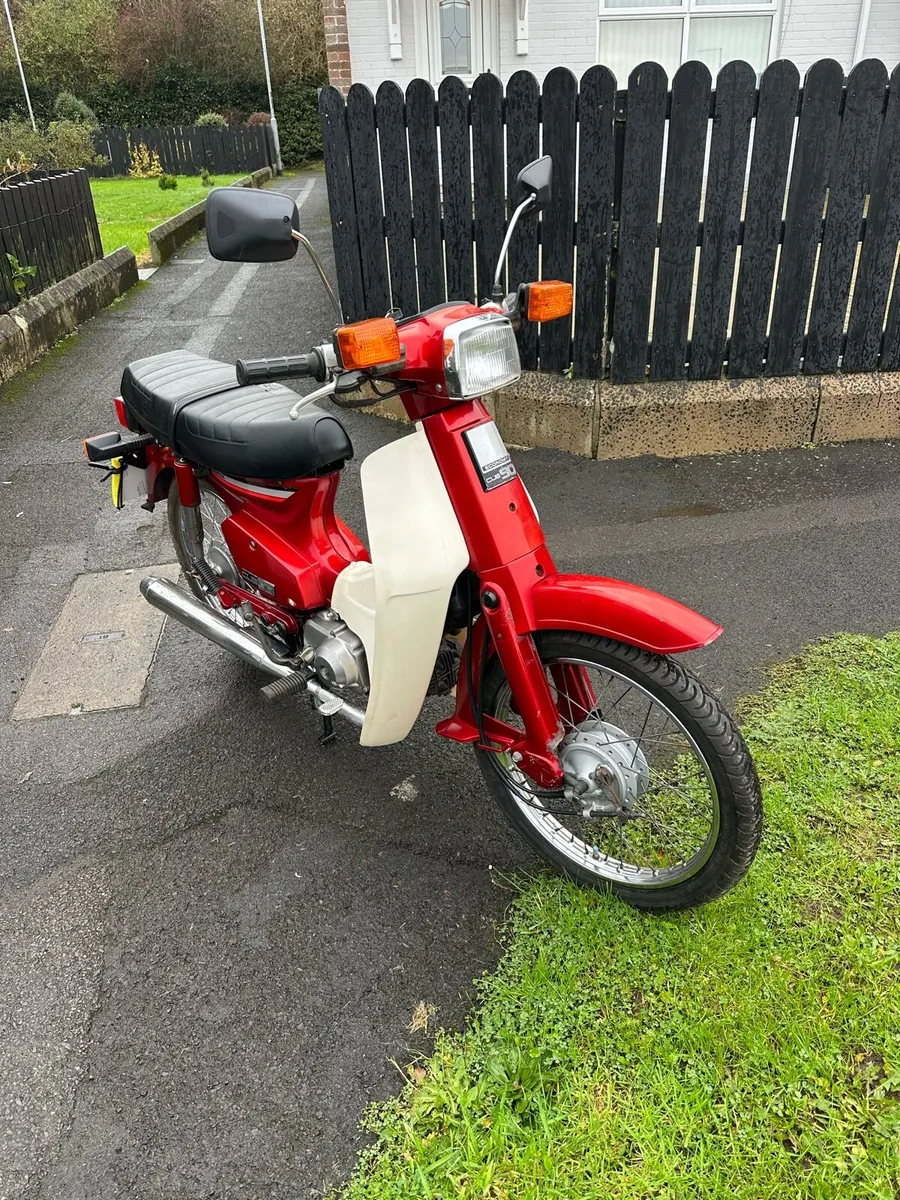 1994 Honda C90 Cub - Image 2