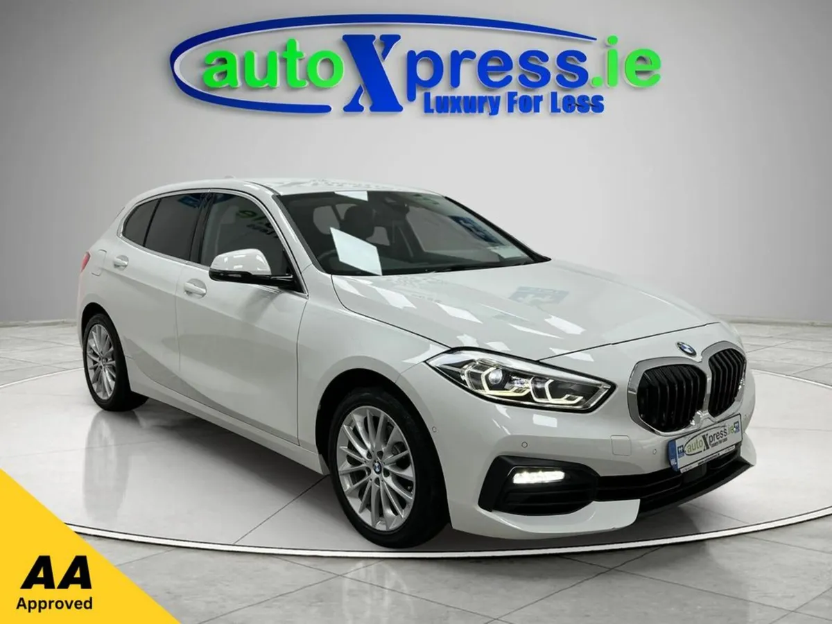 BMW 1-Series 118D PLAY Automatic, Reversing camera - Image 1
