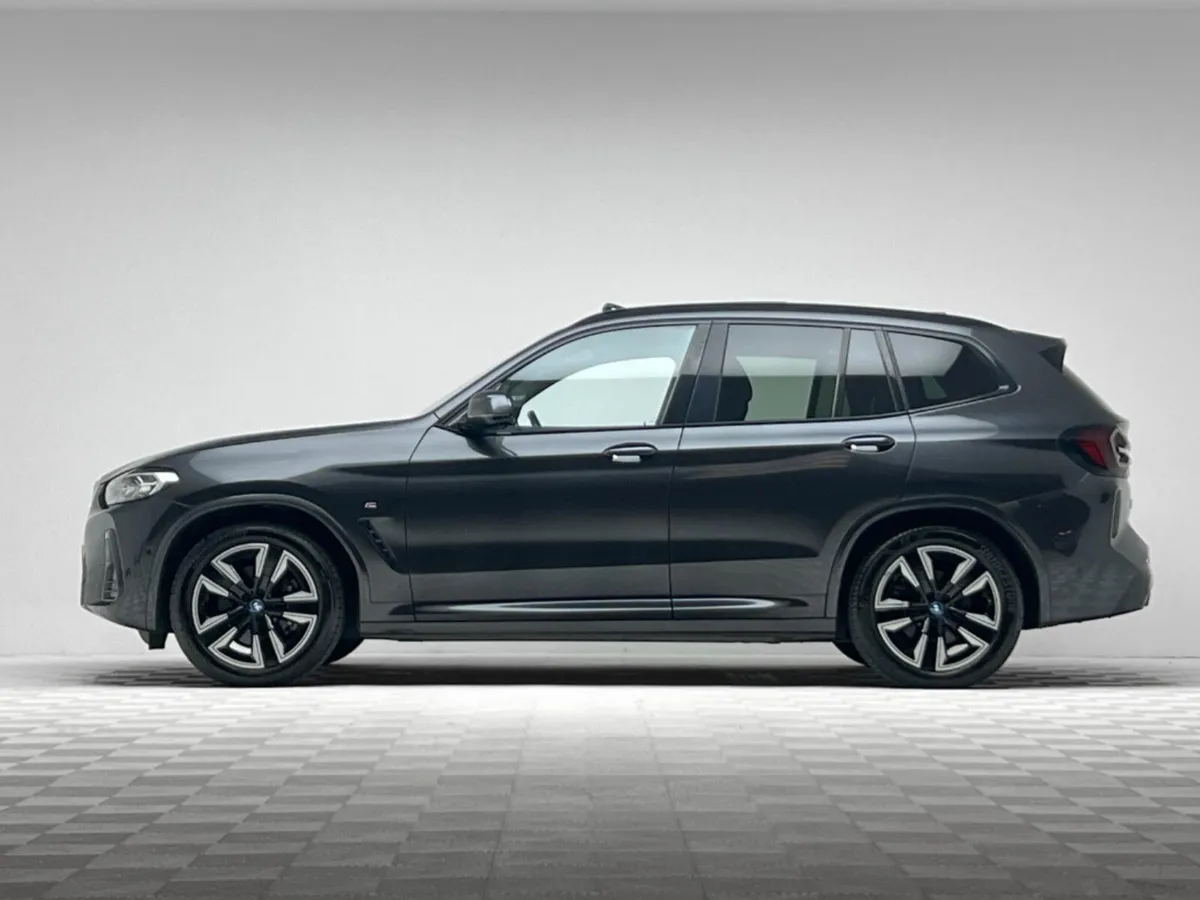 BMW iX3 M SPORT - Image 4