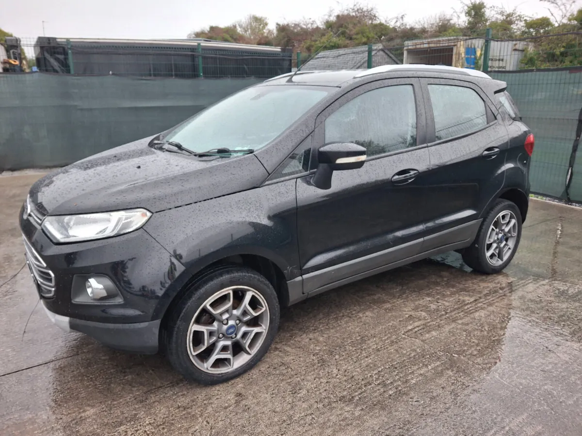162 Ford EcoSport Light Damage - Image 2