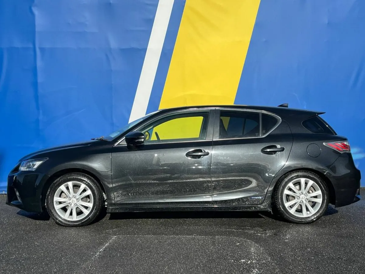 Lexus CT 1.8 HYBRID // 16" ALLOYS // LEATHER POWER - Image 3
