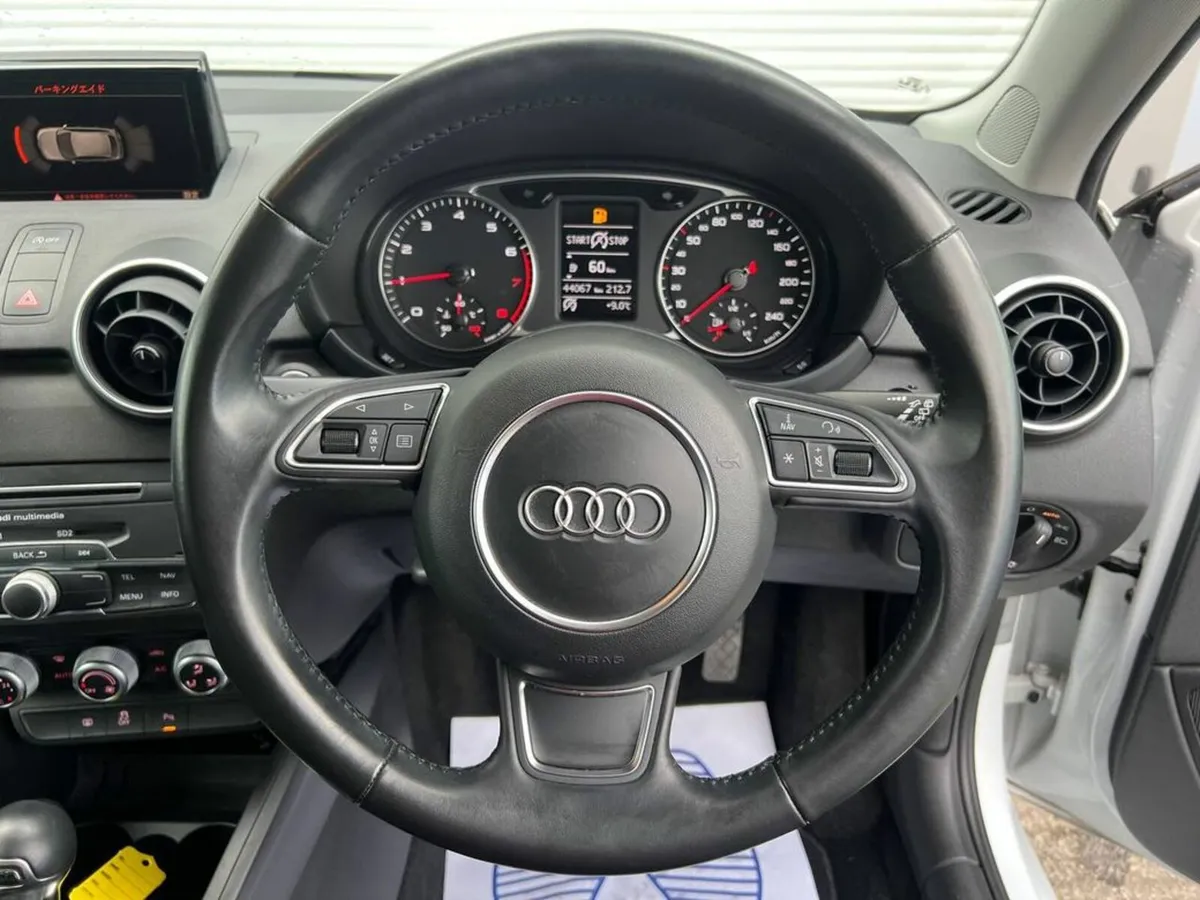 Audi A1 1.0 TFSI AUTO // FULL SERVICE HISTORY // R - Image 4