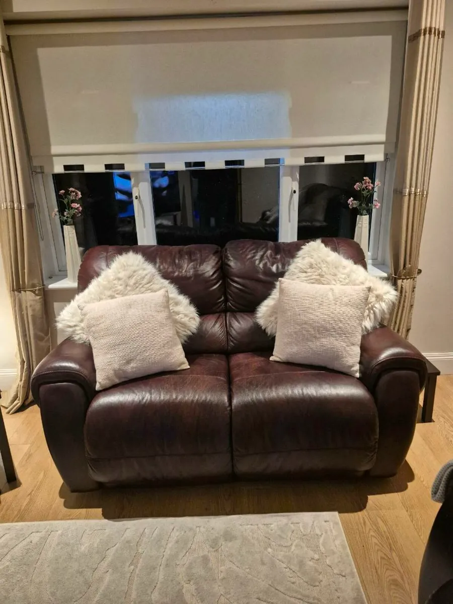 3 & 2 Brown Leather Recliner Sofa's - Image 1