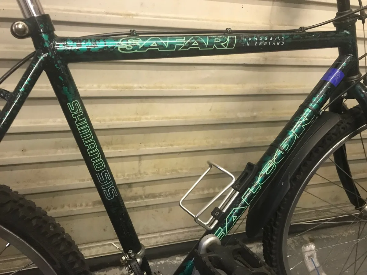 Vintage Mountain Bike - Image 2