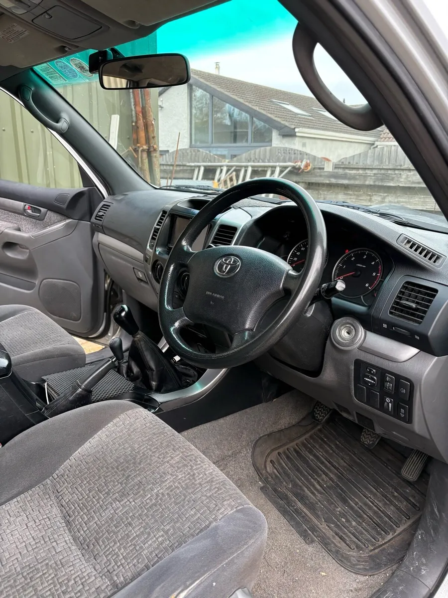 Toyota Landcruiser - Image 4