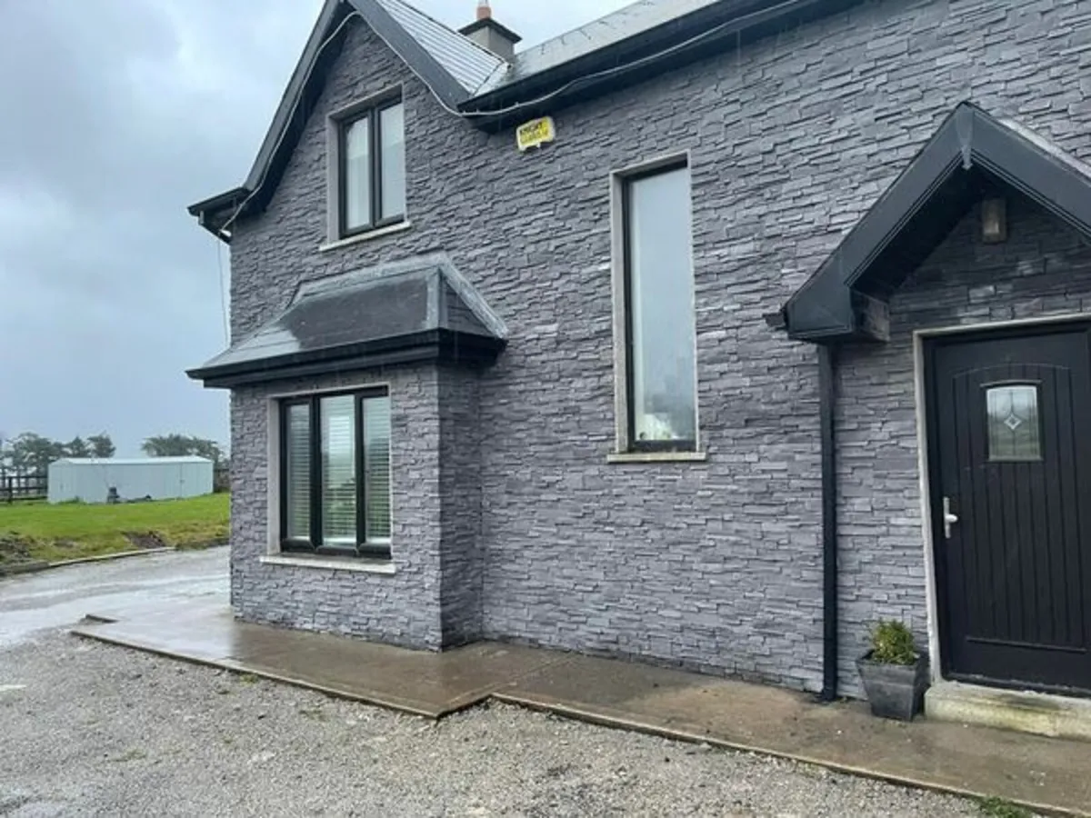 Grenada Graphite – Internal and External Stone - Image 2