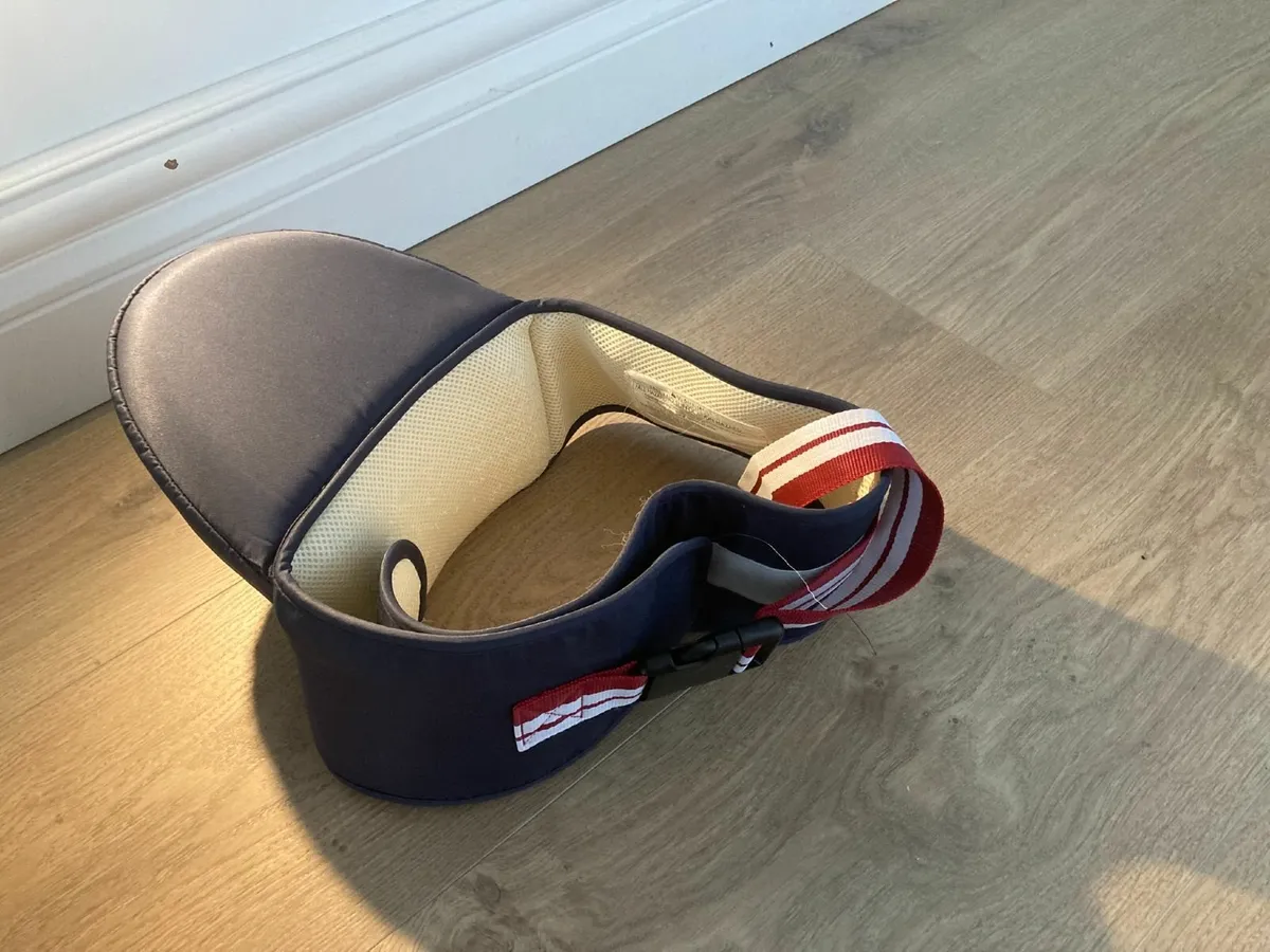 Hip Carrier for baby/toddler - Image 1