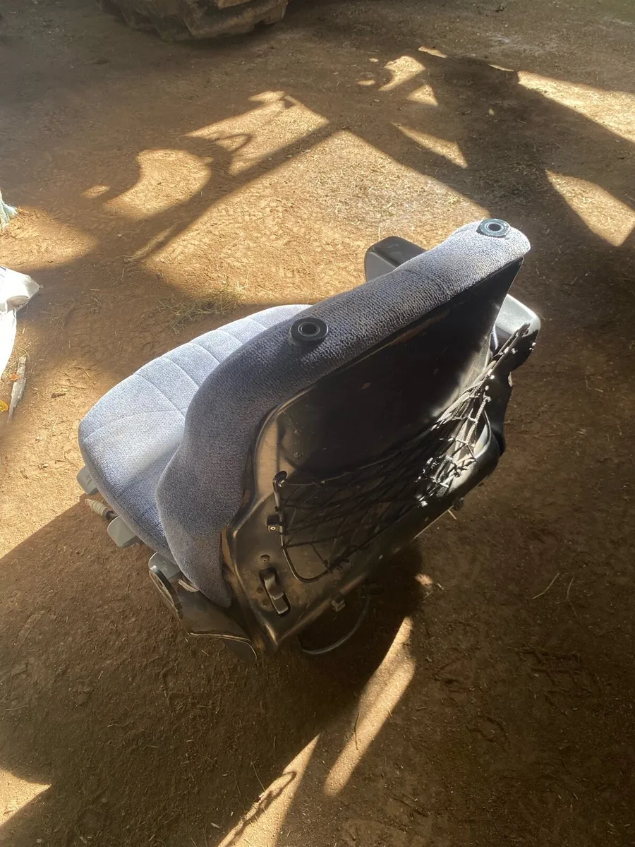 New Holland tm seat - Image 2