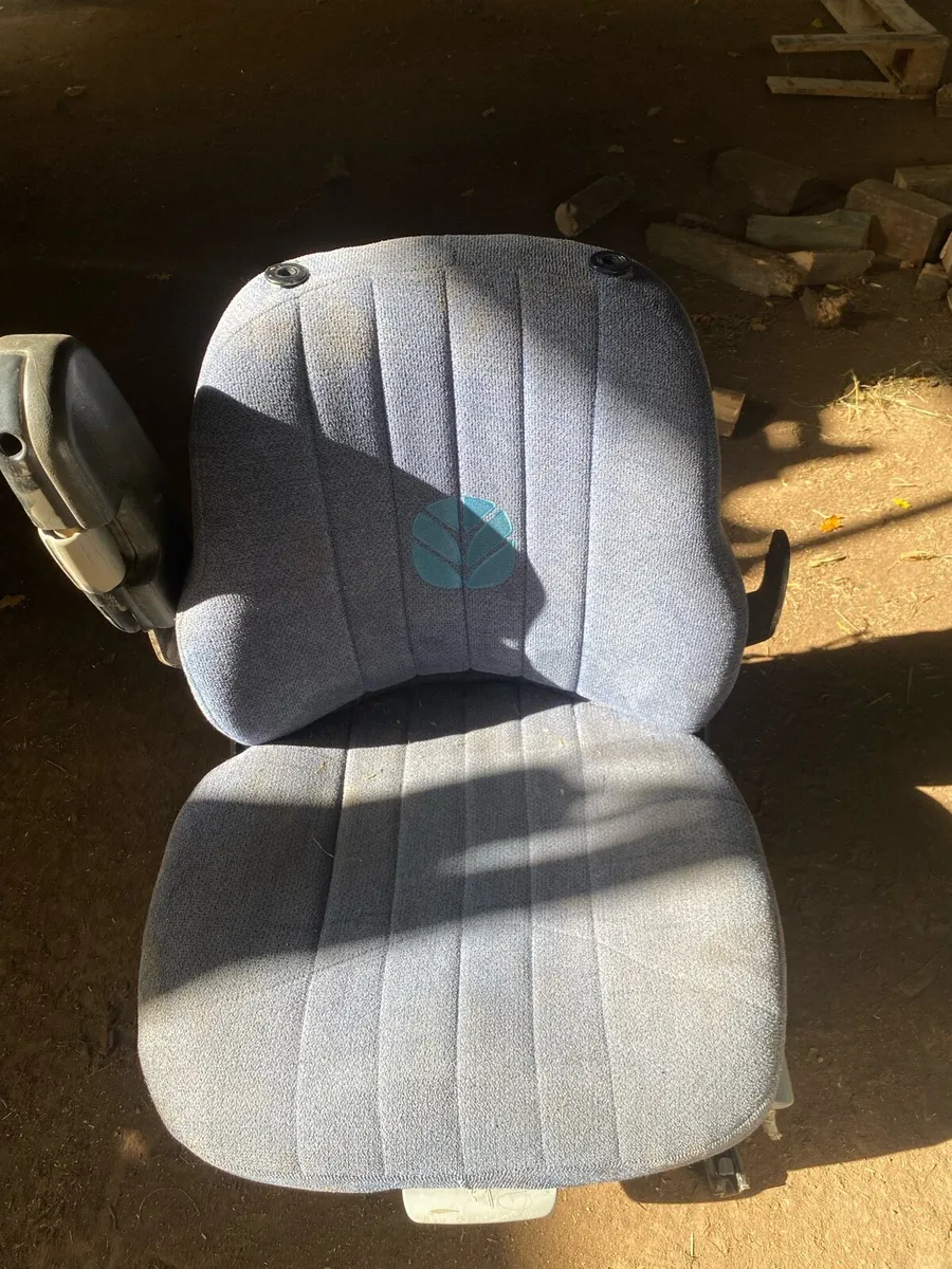 New Holland tm seat - Image 3