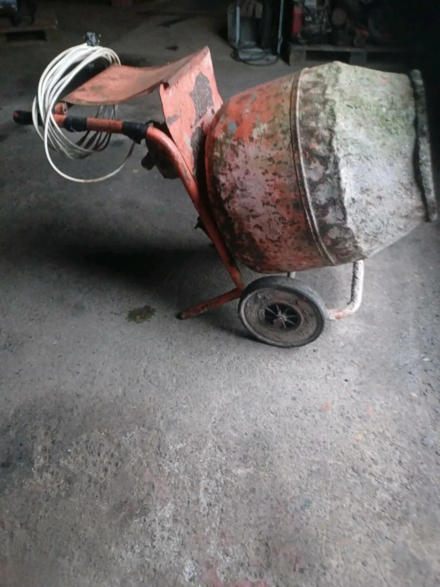 cement mixer - Image 1