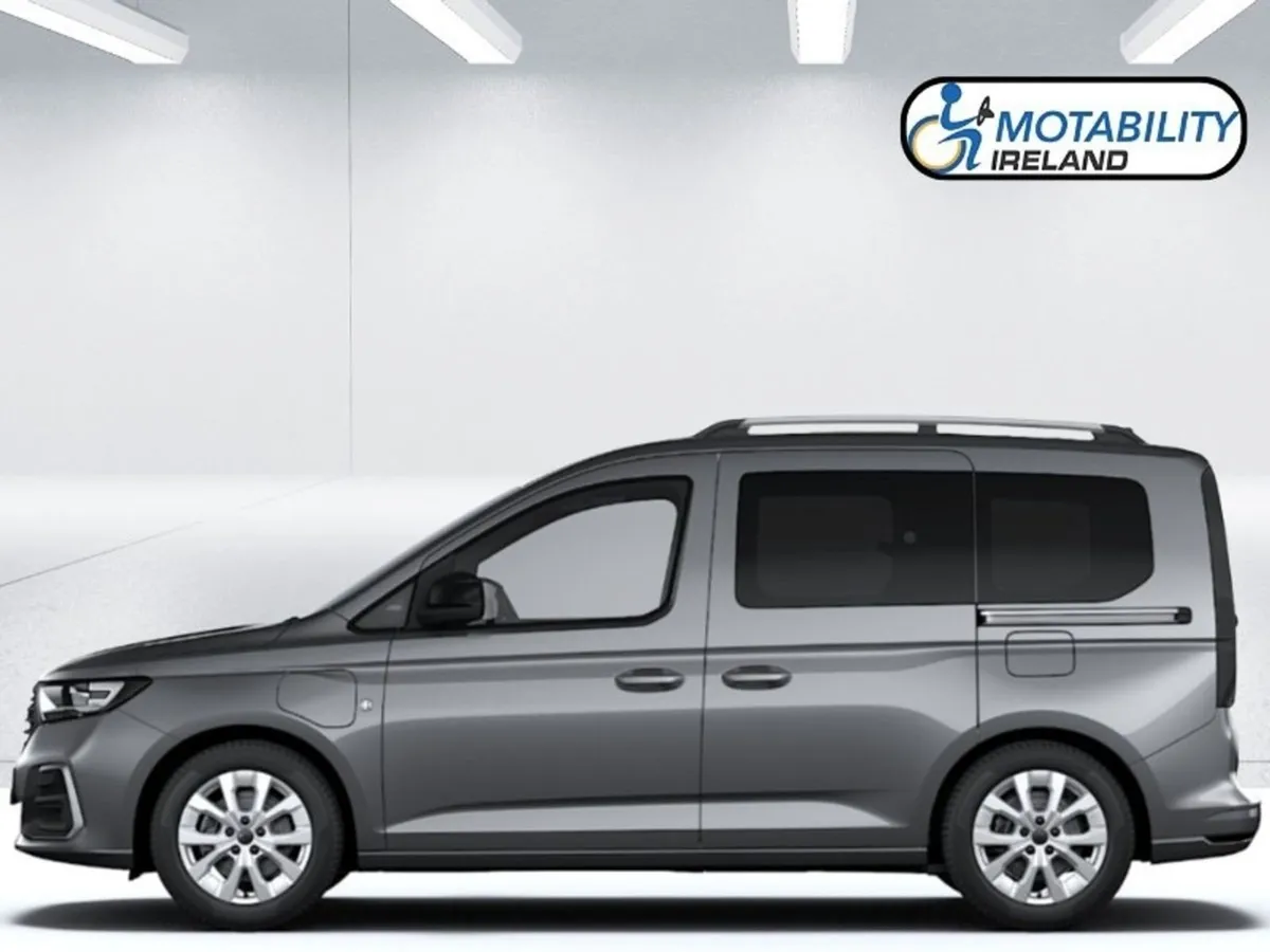 Ford TOURNEO CONNECT Titanium 1.5 Phev Hybrid Whe - Image 2