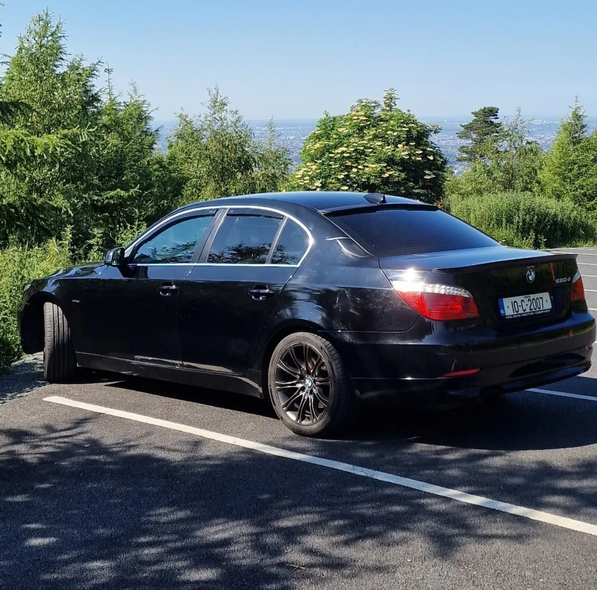 *Engine smoking* BMW 520d - Image 2