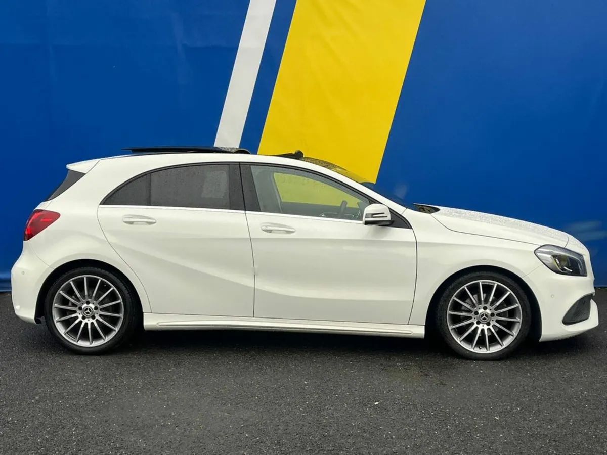 Mercedes-Benz A-Class A180 AMG-LINE 1.6 AUTO // OP - Image 3