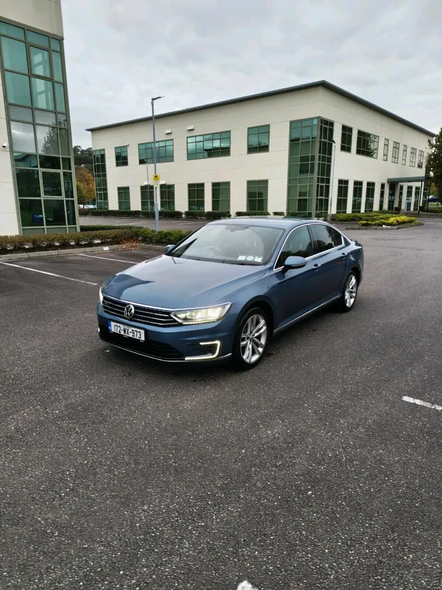 VW Passat GTE - Image 3