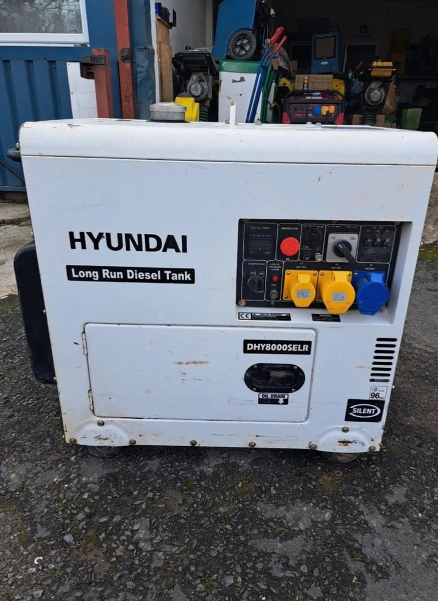 HYUNDAI DHY8000SELR 7.5KVA diesel generator - Image 1