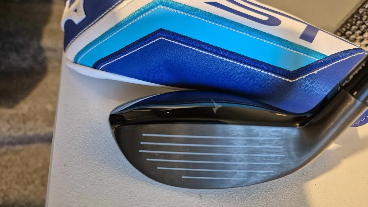 Mizuno ST Max Hybrid - Image 1