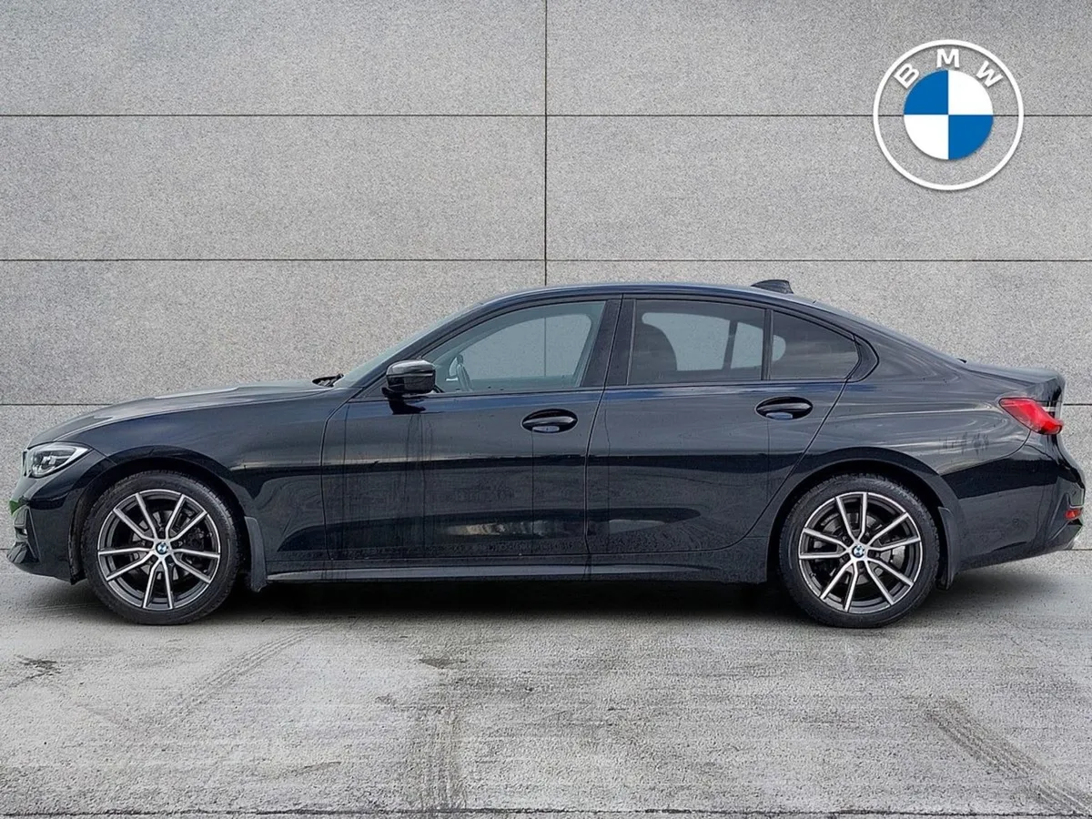 BMW 3 Series 318d Sport Saloon - Image 4