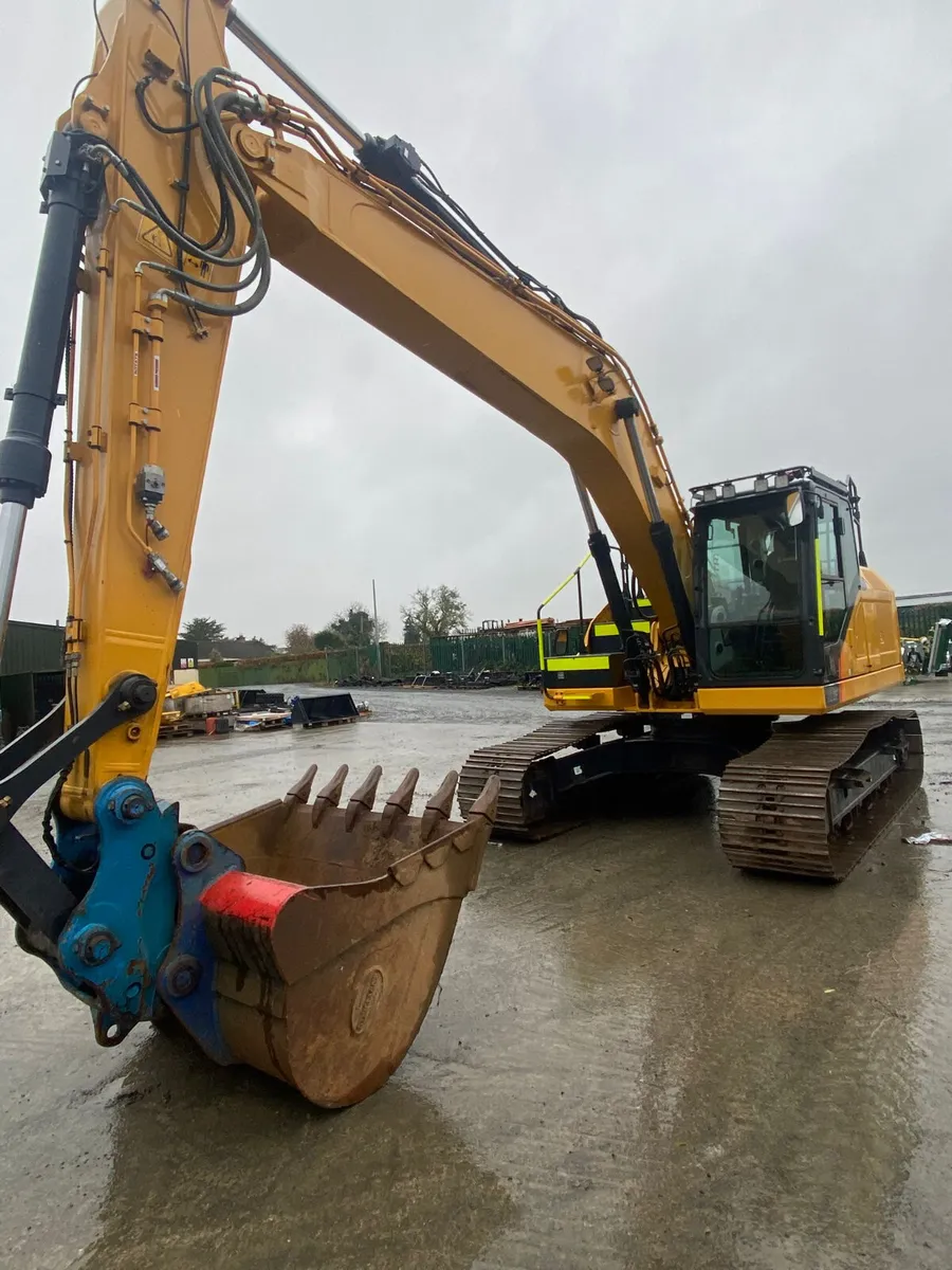 2023 LiuGong 922F Excavator - Image 1